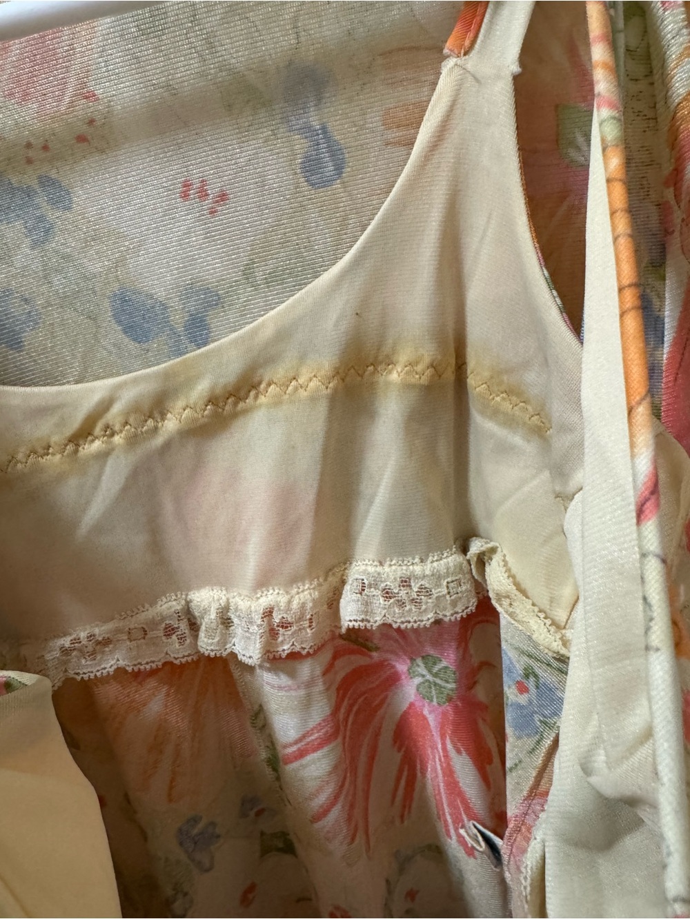 60s Olga Flower Burst Wrap Robe and Night Gown Set - Small 32 - Picture 6 of 14